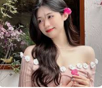 Chị Nguyễn Cẩm Vân Anh